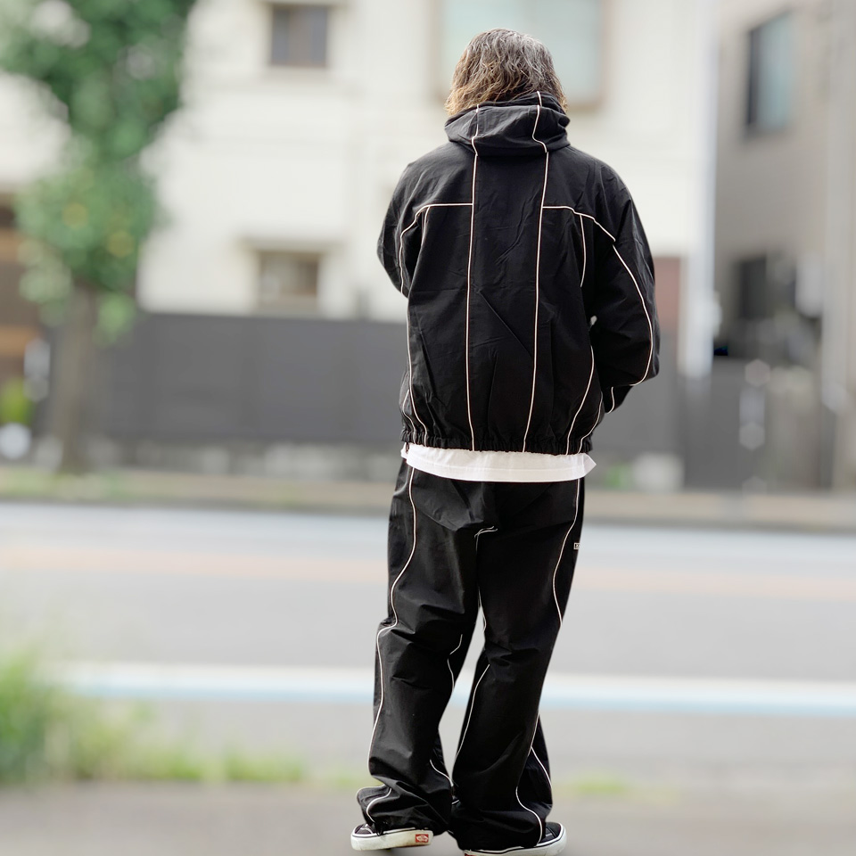 ハリケーンズ ラガーパンツ ブラック XLARGE（エクストラ ラージ） ナイロンパンツ CURVED NYLON PANTS