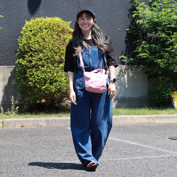 関税送料込 Minga London スタッズ ブラックデニム ホットパンツ ホットパンツ | STORES