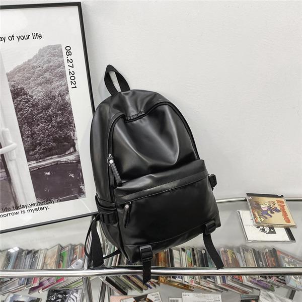 新品　厳選入荷　在庫わずか　厚手牛革　本革　通勤タウンユース　ビジネスリュック 楽天市場】一部【最短当日発送】本革 厳選牛革 レザー リュック