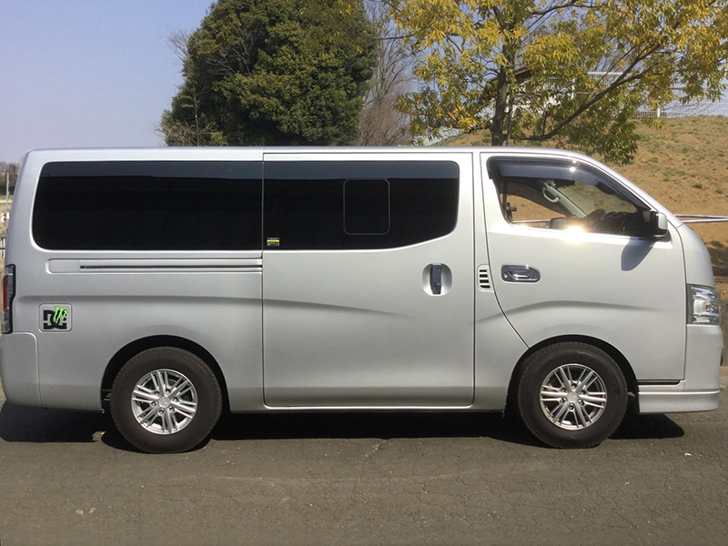 NV350 純正部品（ドアバイザー）｜外装パーツ｜自動車 | 車、バイク