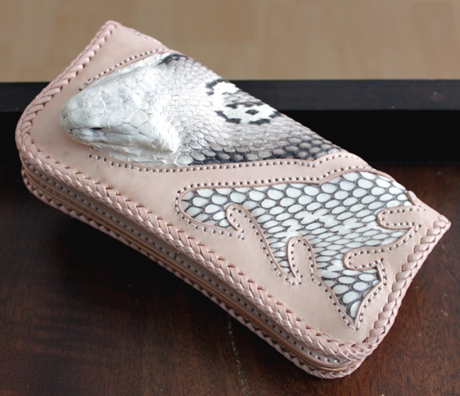 コブラ頭付き長財布/ファイヤートライバル/ブラック&ナチュラル/レース編み/バイカーズウォレット |  | 02