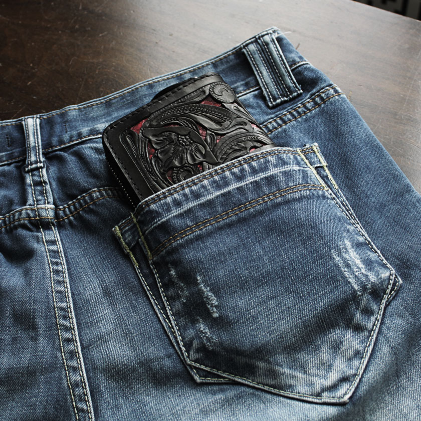 カービングウォレット 透かし彫り長財布 ラウンドファスナーロング