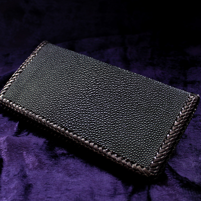 スティングレイ・エイ革長財布/キャビアブラック/ブラックレース編み