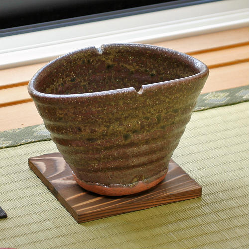 信楽焼 蚊取り 線香入れ 灰 かぶり 蚊遣り器 器具付 おしゃれ かわいい