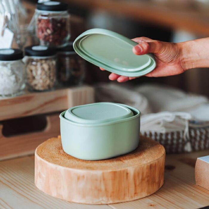 mana. オーガニックリビング シリコン容器オーバル 200ml/300ml/600ml