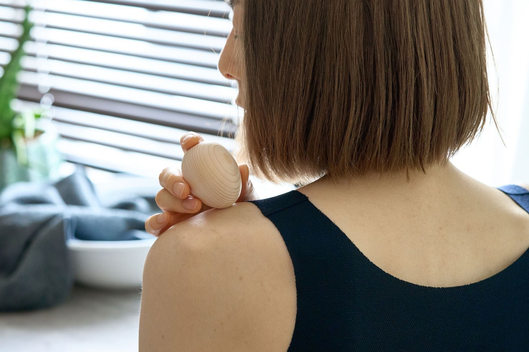 shiyu シユ ヒノキマッサージエッグ 2個入