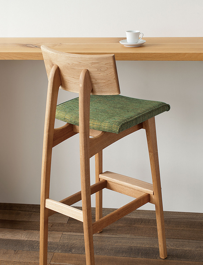 飛騨産業 森のことば カウンターチェア SN281 布 ナラ 無垢 HIDA