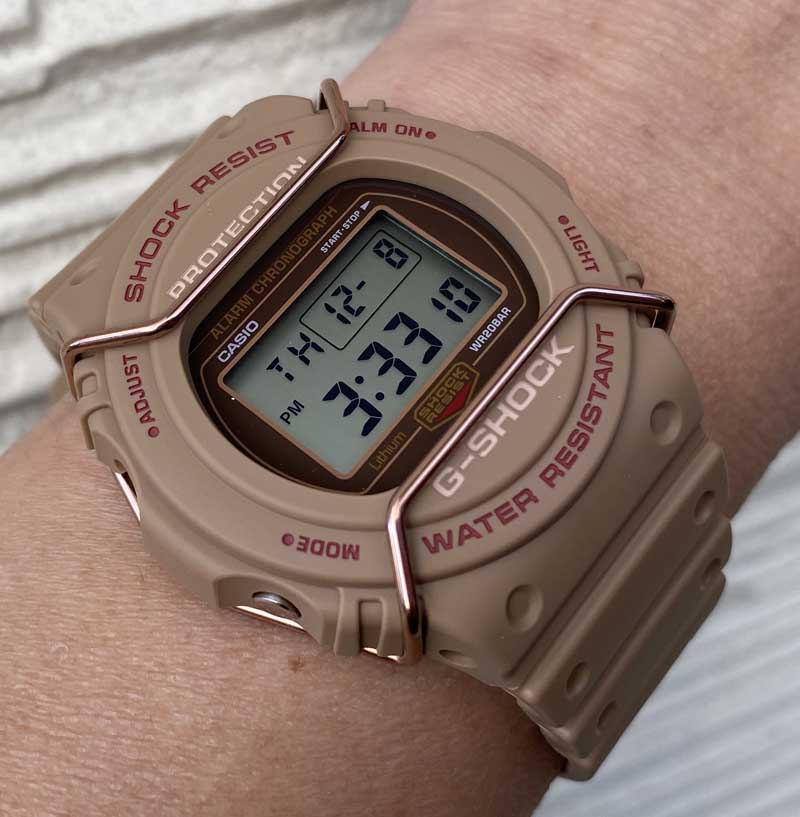 カシオ CASIO 腕時計 G-SHOCK ジーショック プロテクター付きDW-5700PT