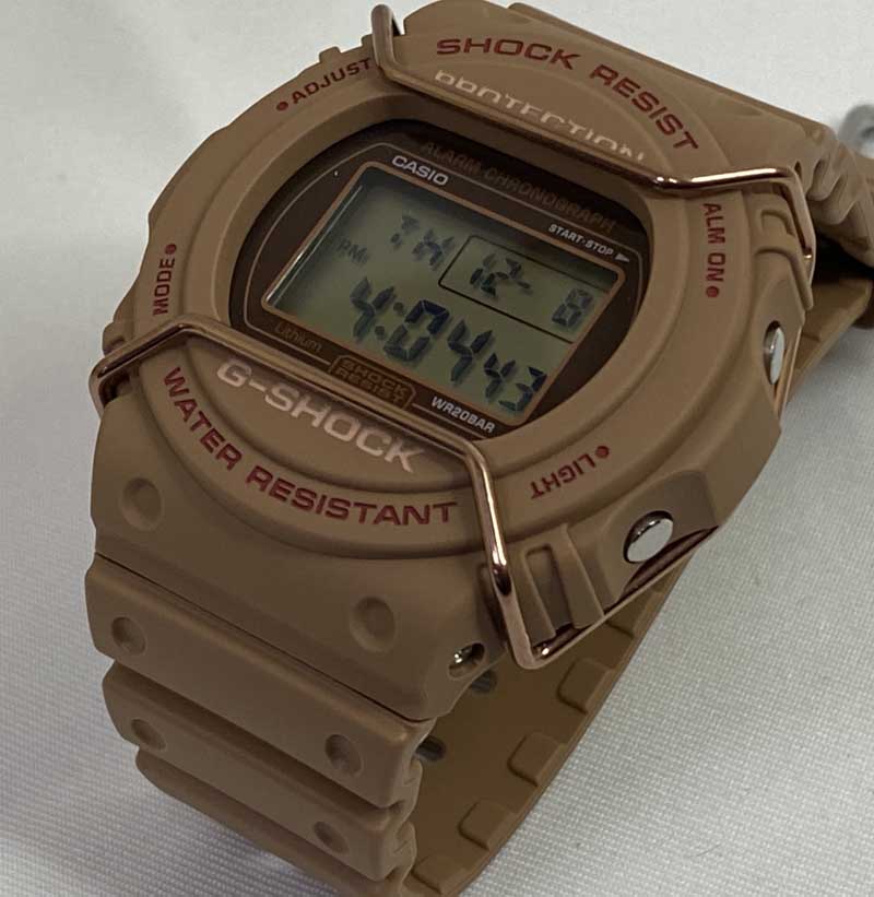 カシオ CASIO 腕時計 G-SHOCK ジーショック プロテクター付きDW