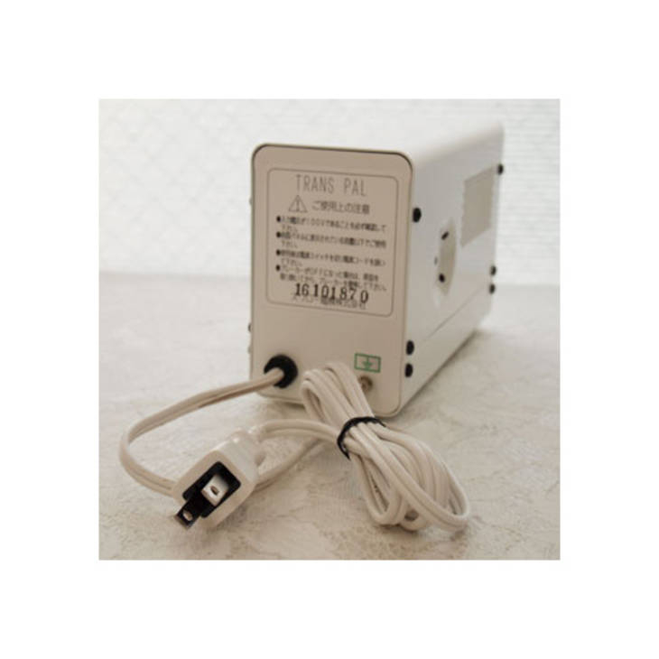 スワロー電機 【受注生産のため納期約2週間】アップトランス 100V→220