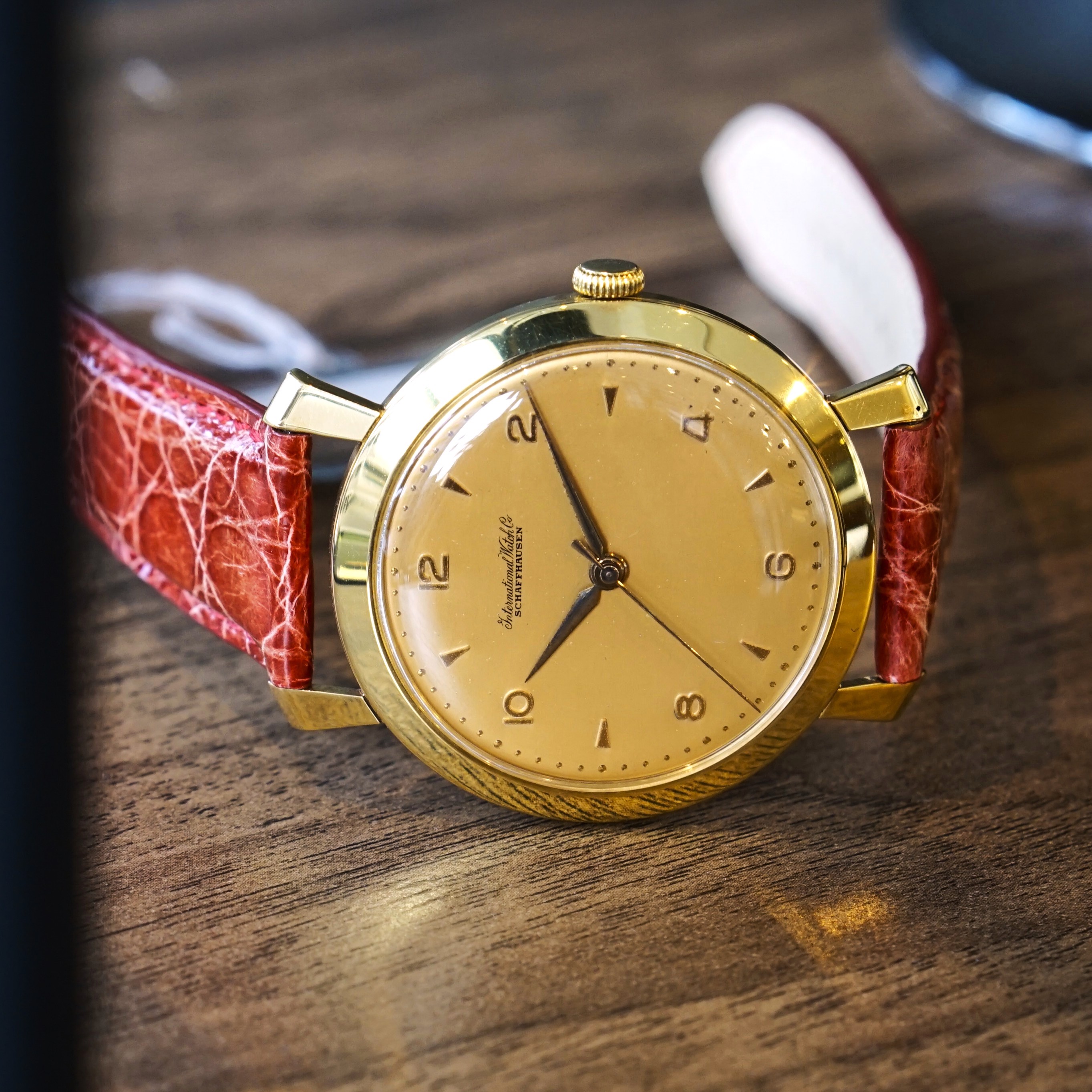 H*a様 【希少美品】IWC シャフハウゼン 手巻き腕時計　完動品 IWC SCHAFFHAUSEN（IWCシャフハウゼン） IWC シャフハウゼン 1940年代