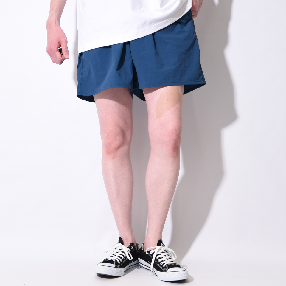 PU ナイロンショートパンツ サッカーやジムなどに！ ストレッチ ナイロン ショートパンツ Flag & Wordmark ブラック