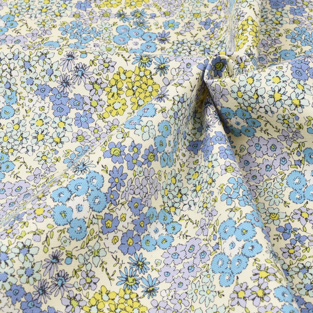 オックス 生地 スウィート フラワー □ KOKKA A girl's dream 花柄