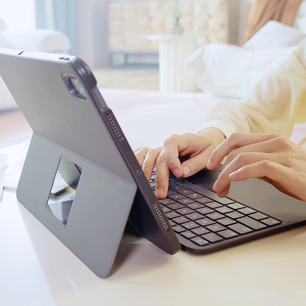 【新品未開封】ESR FLEX SERIES キーボードケース A ESR FLEX 着脱式キーボードケース for iPad (A16 / 第10世代
