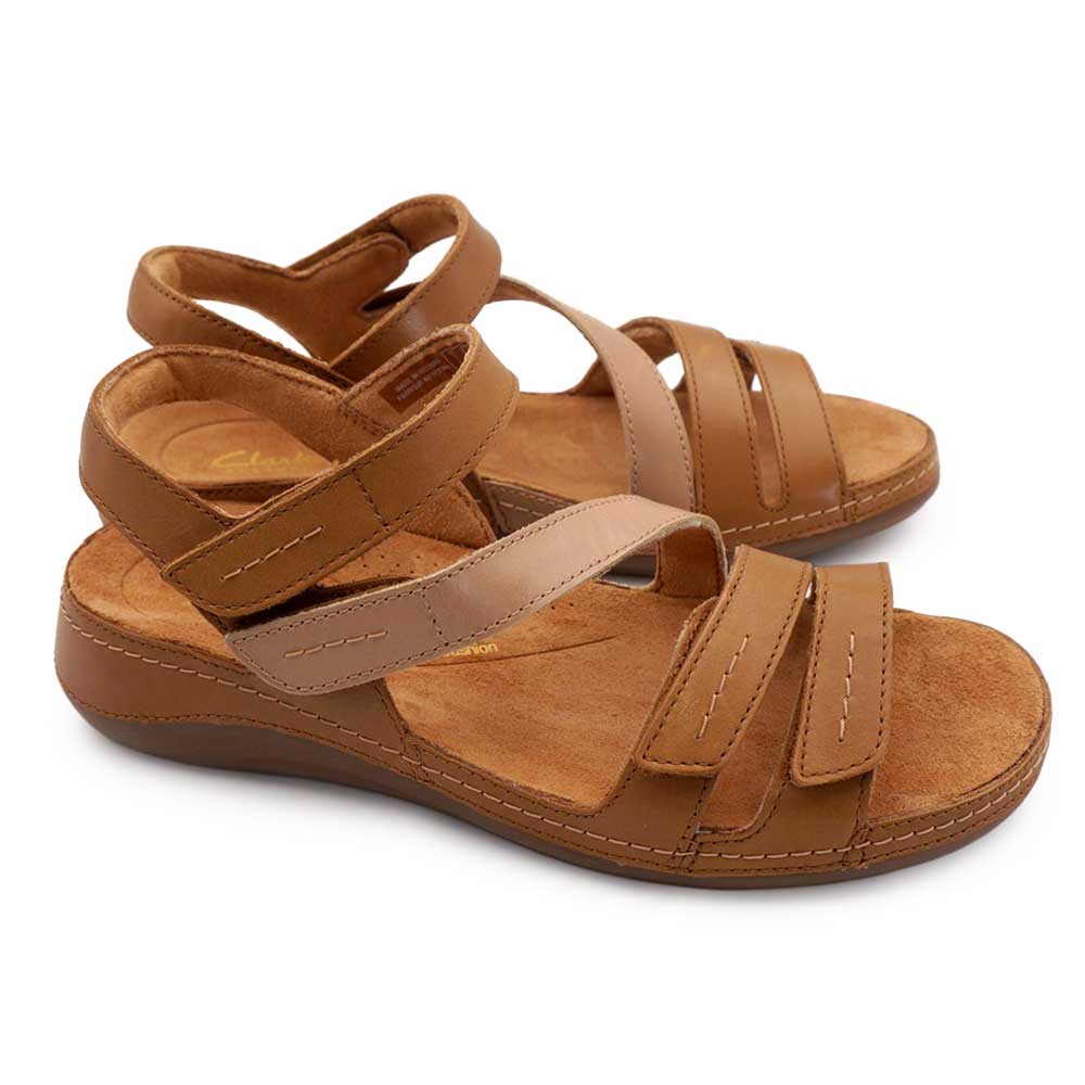 Clarks（クラークス） レディース サンダル レザー 本革 ローヒール