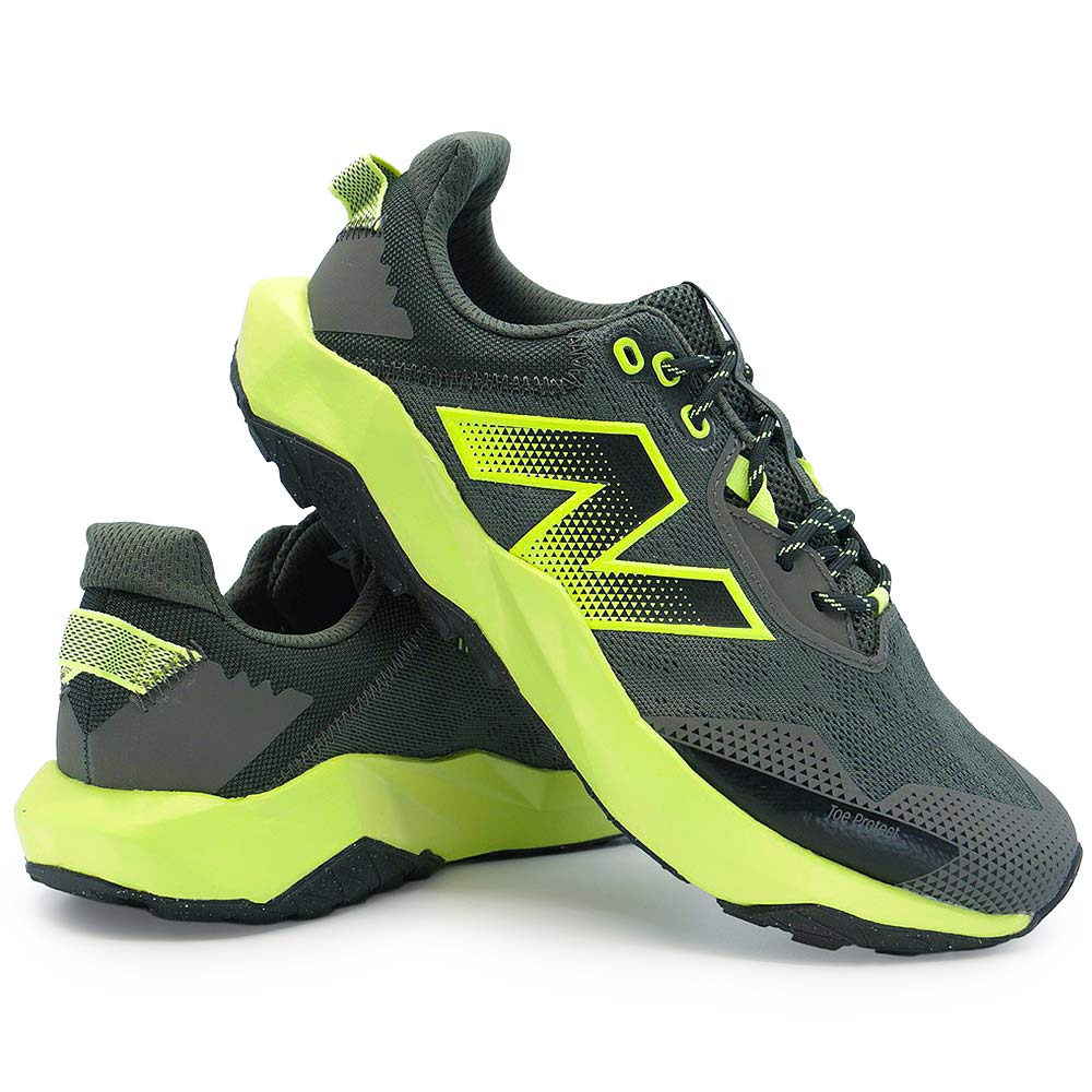 �j���[�o�����X �����Y �X�j�[�J�[ MNTR 2MD 4E �g���C������ ���L 26�t�ĐV��