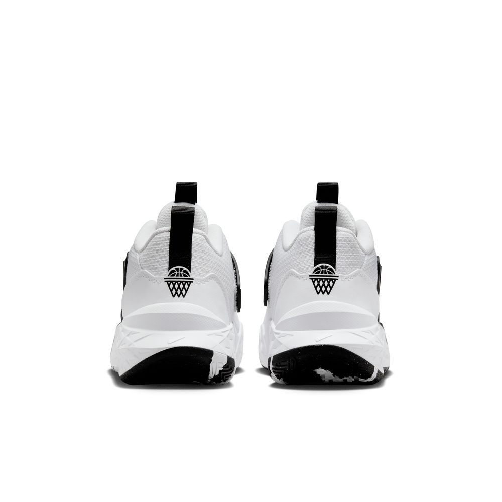 NIKE（ナイキ） キッズ スニーカー チームハッスルD12GS HF6279 101