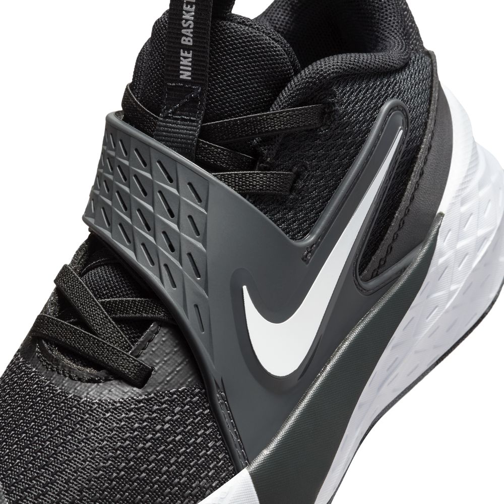 NIKE（ナイキ） キッズ スニーカー チームハッスルD12PS HF6280 002 黒