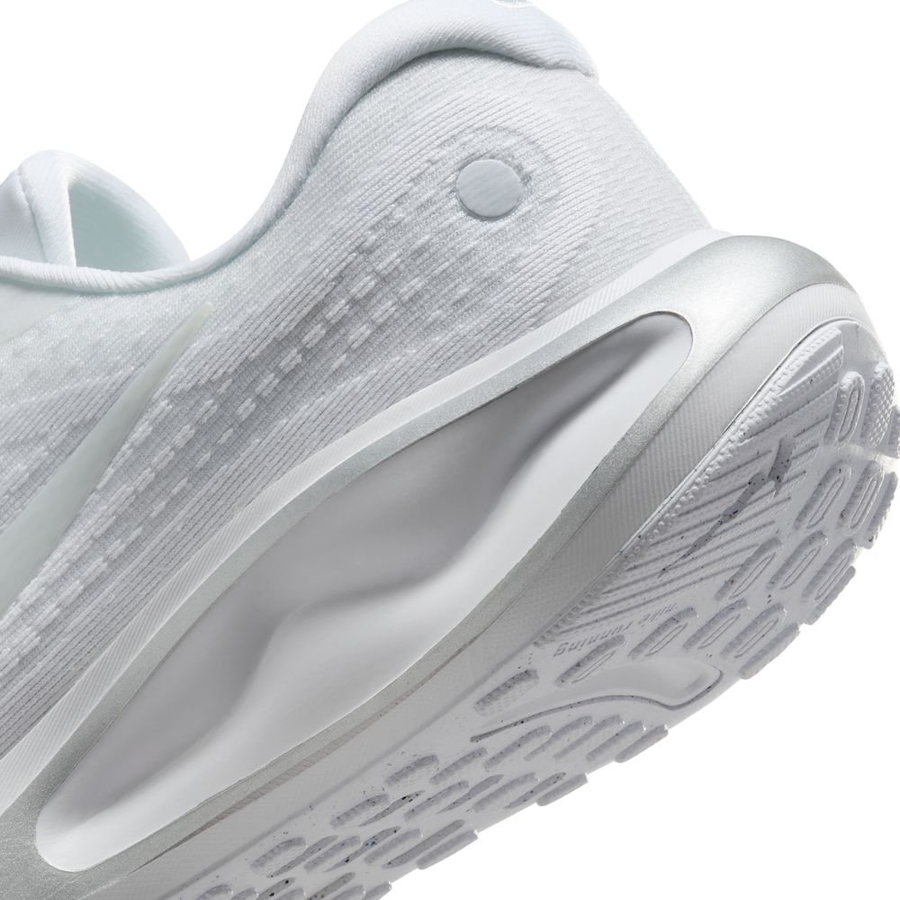 [NIKE] ★ 大人気 ★ ウィメンズ ジャーニー ラン FJ7765-102 ナイキランニングシューズ[レディース]FJ7765ウィメンズ