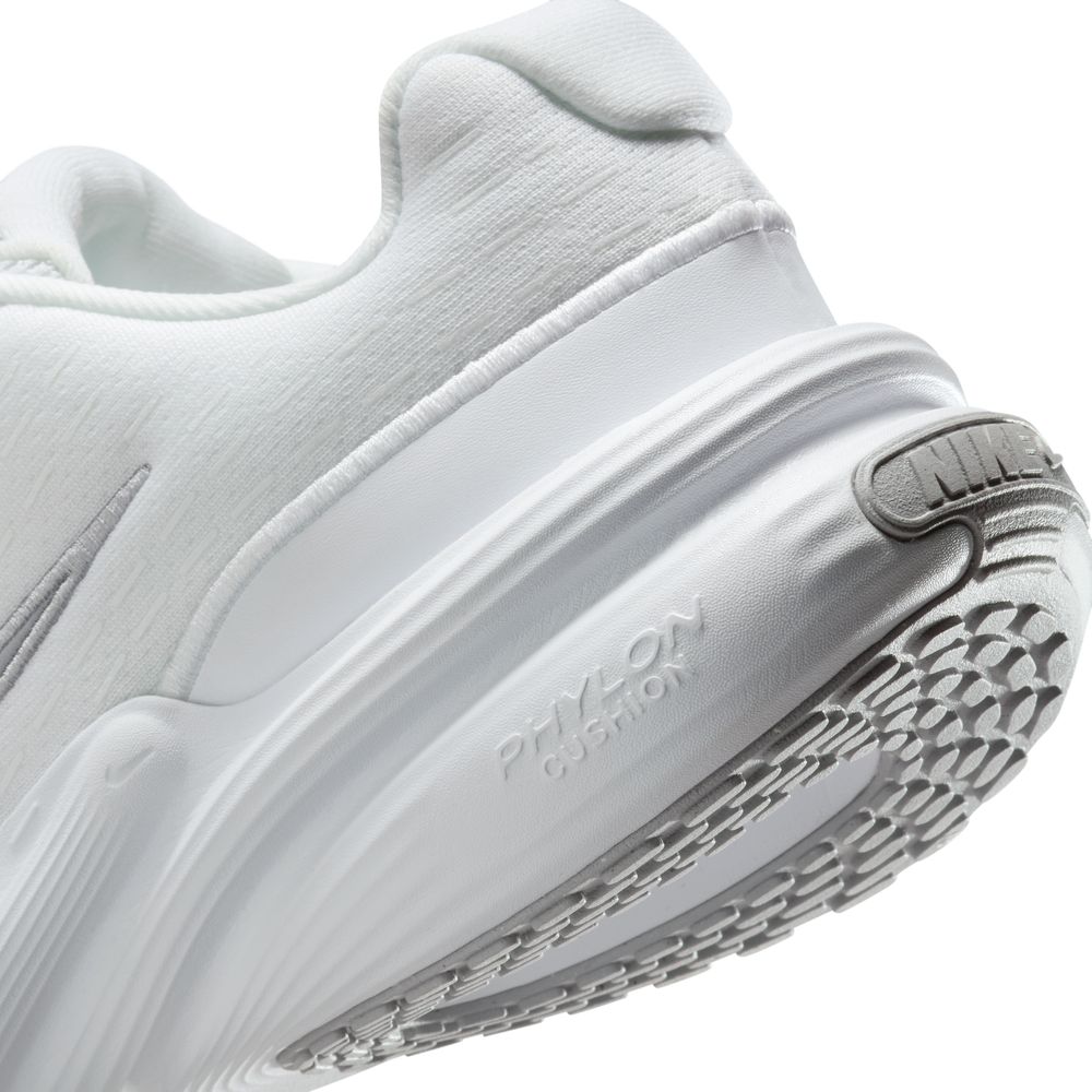NIKE（ナイキ） スニーカー レディース 細身 アップリフト SC IB2766