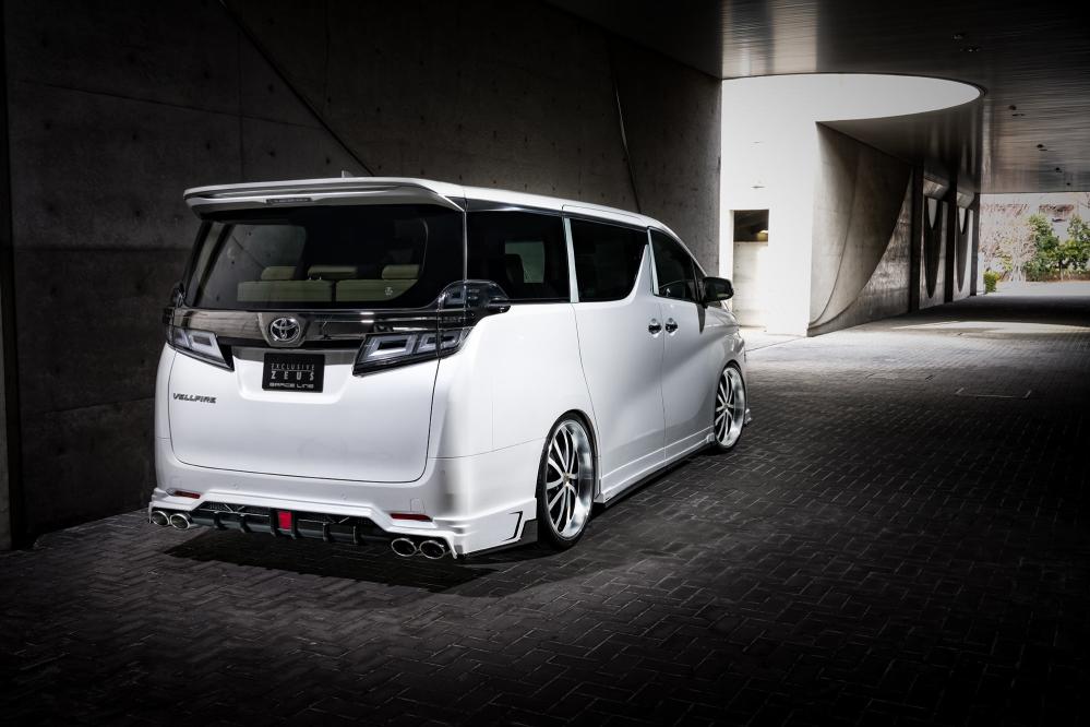 M'z SPEED 【未塗装品】[30系ヴェルファイア 後期 V/X]グレースライン