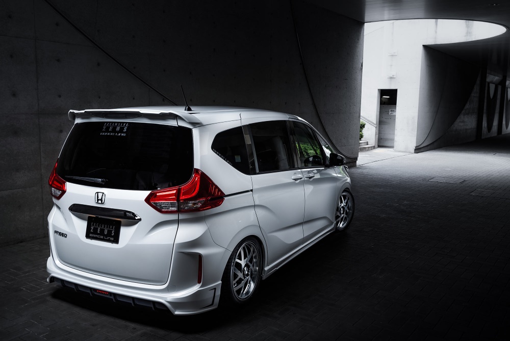 M'z SPEED 【単色塗装済品】[GB5 GB6 フリード 前期]グレースライン