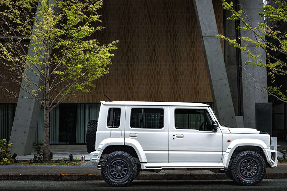 M'z SPEED 【ピアノブラック仕様】[JC74W ジムニーノマド]ラヴライン