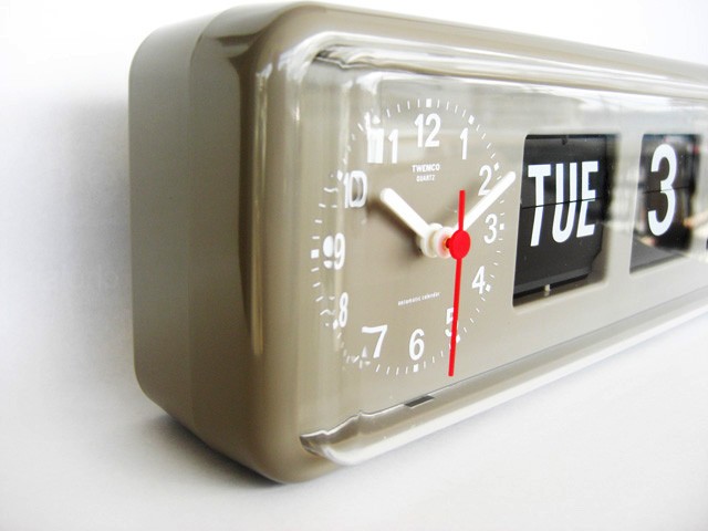 フリップカレンダー付き時計 フルオートマチック式 壁掛け時計