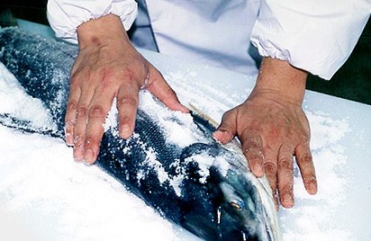 塩引鮭の製造過程