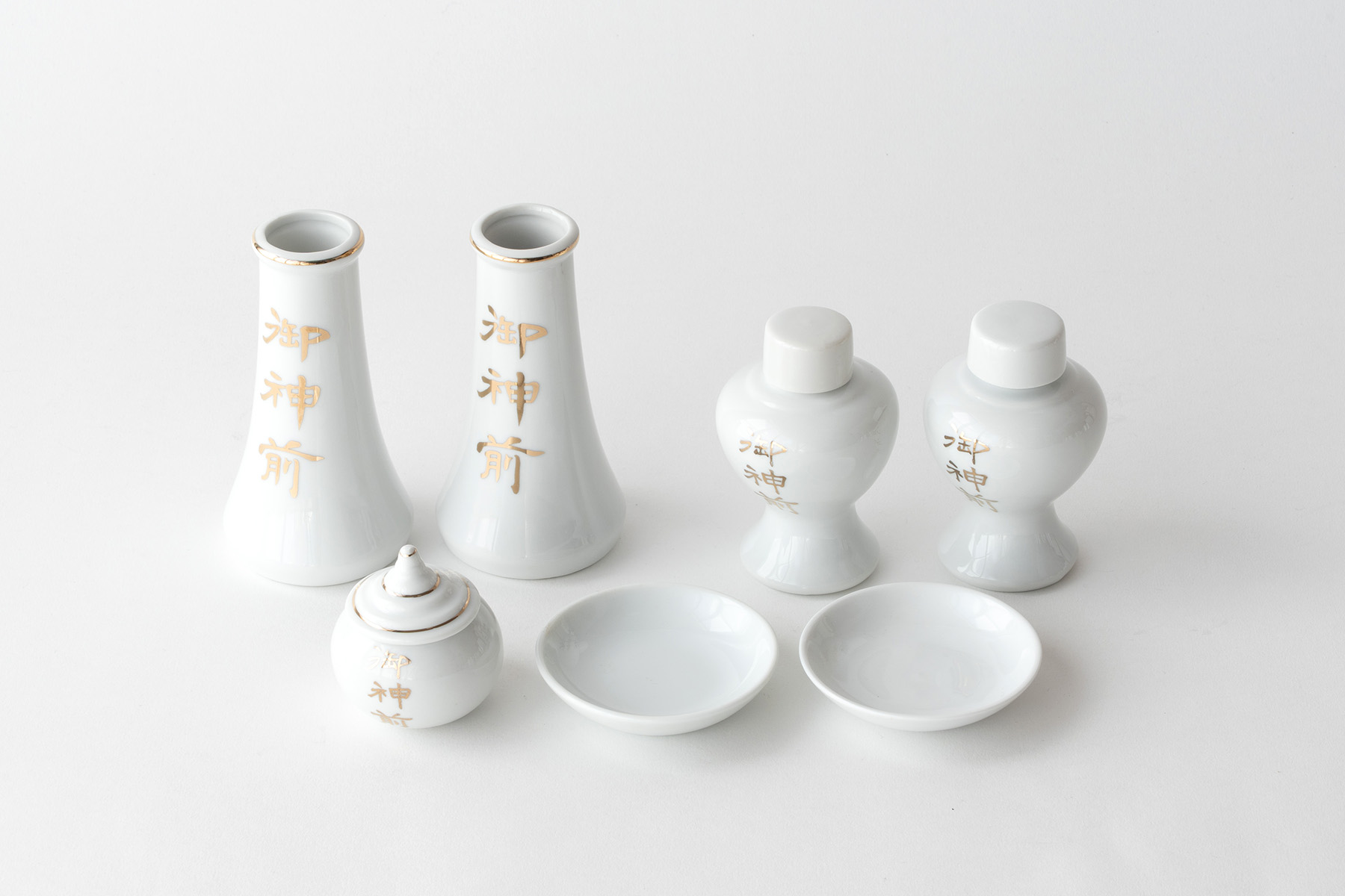 神具セット 御神前 中サイズ 陶器 7点 金付 幅55センチ 伝統的 神棚 