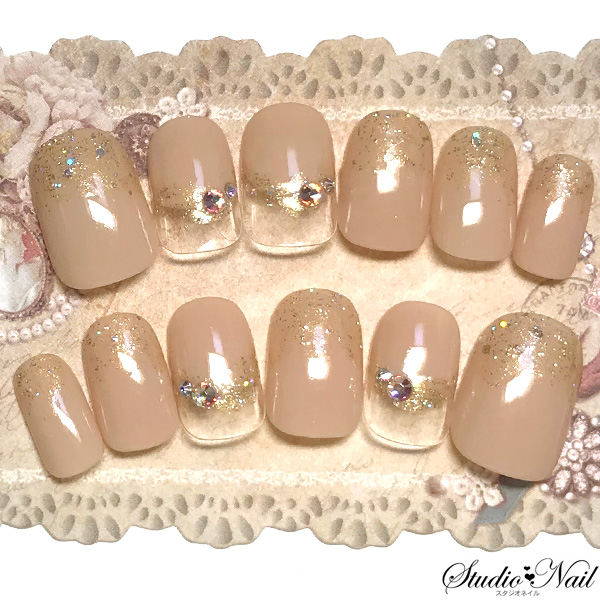 ネイルチップ ショート ジェル 短い ベージュ ラメグラデーション 逆