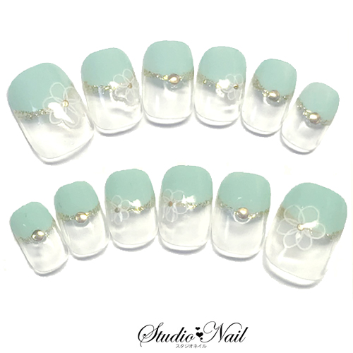 ネイルチップ ショート ジェル パステルグリーン バルーンフレンチ