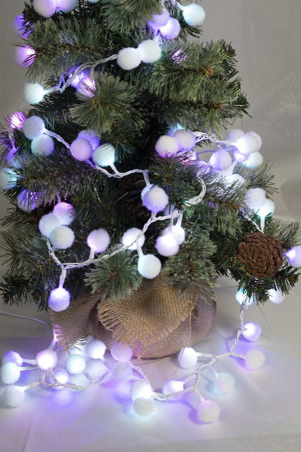 創業70年 老舗クリスマスツリー専門店 ホワイトウールボールライト