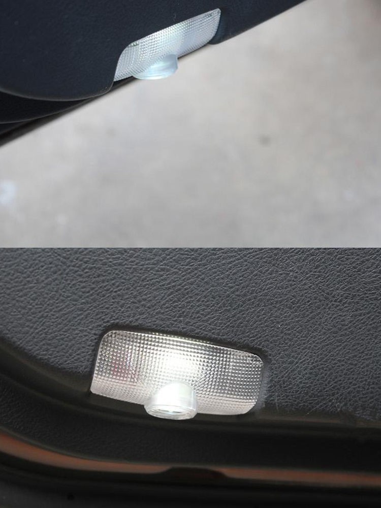 Mercedes Benz] ベンツ ロゴ光る LEDドアカーテシランプ