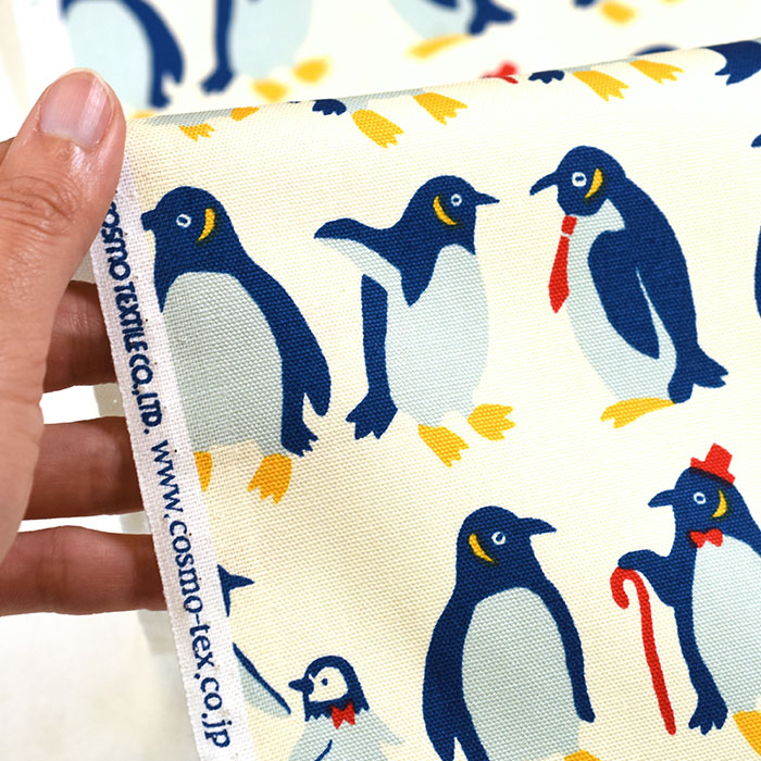 極美品✨レオナール アニマルプリント ペンギン ハイネック 長袖 42 極美品✨レオナール アニマルプリント ペンギン ハイネック 長袖 42