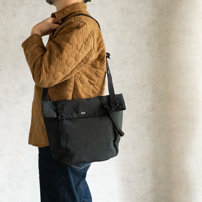 CIE シー SHRINK NYLON SHOULDER ショルダーバッグ シュリンクナイロンショルダー メッセンジャーバッグ トートバッグ メンズ  レディース プレゼント 紫外線対策