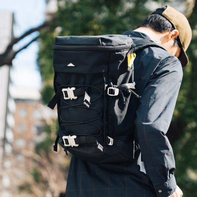 DAYPACK ツーリング等にどうぞ - 登山用品