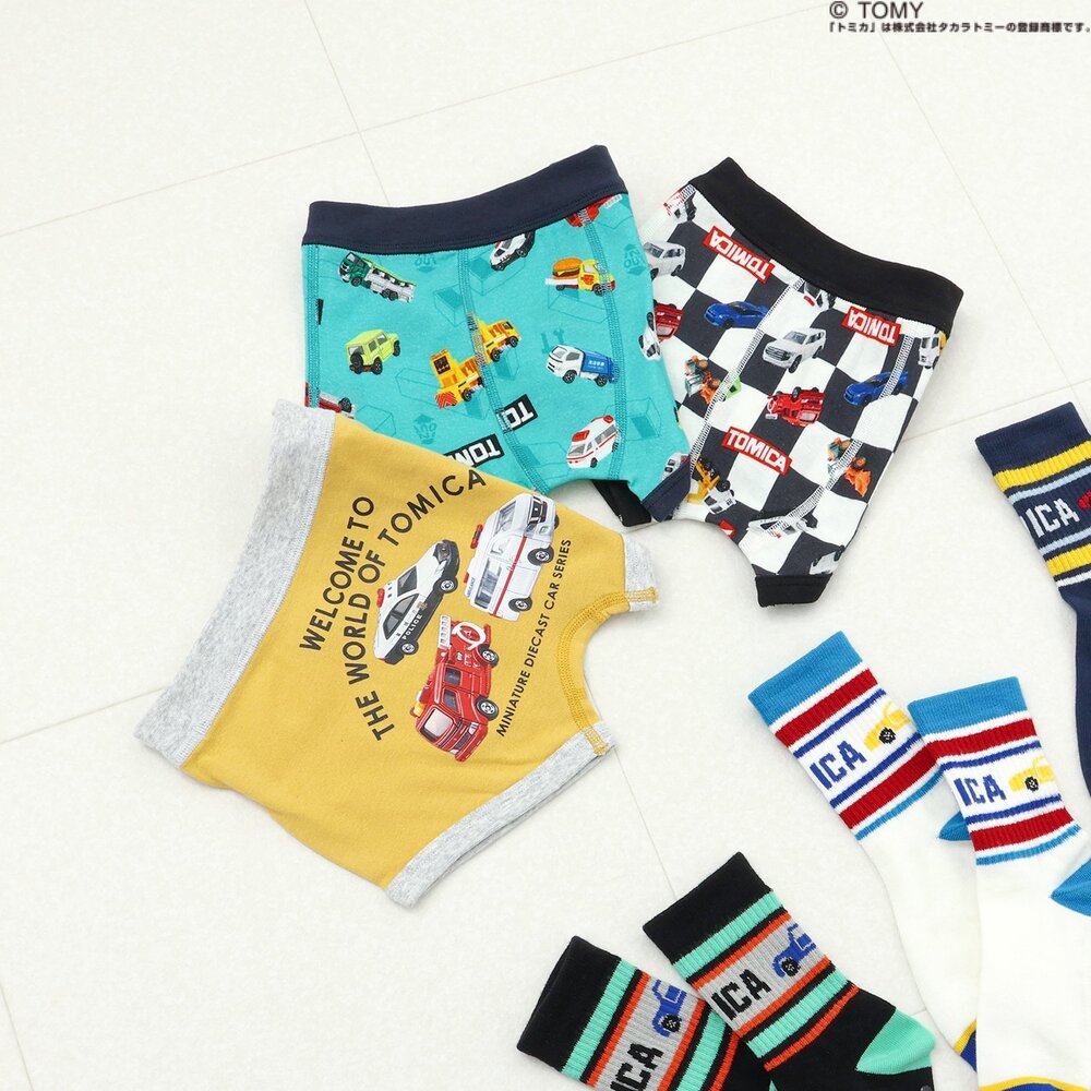 BREEZE（ブリーズ） 3枚セットがお得 ボクサーパンツ キッズ トミカ