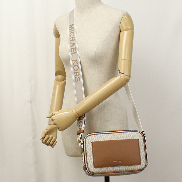 MICHAEL KORS（マイケルコース） 斜め掛け ショルダーバッグ