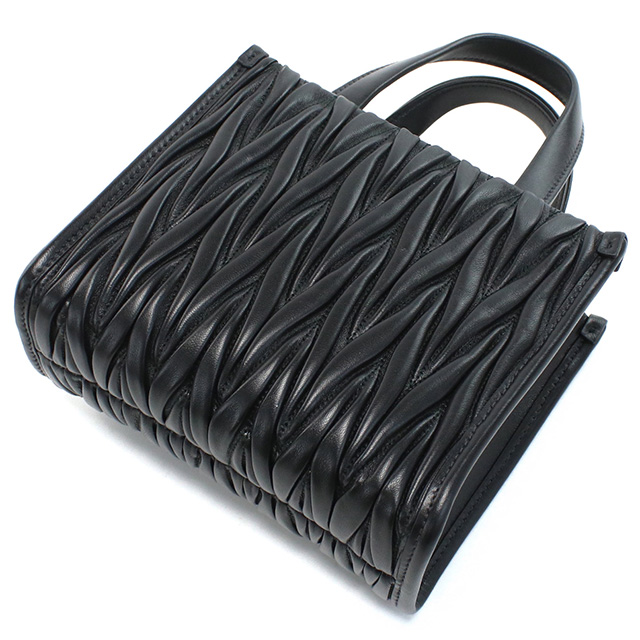 miu miu（ミュウミュウ） ハンドバッグ レディース ブランド レザー