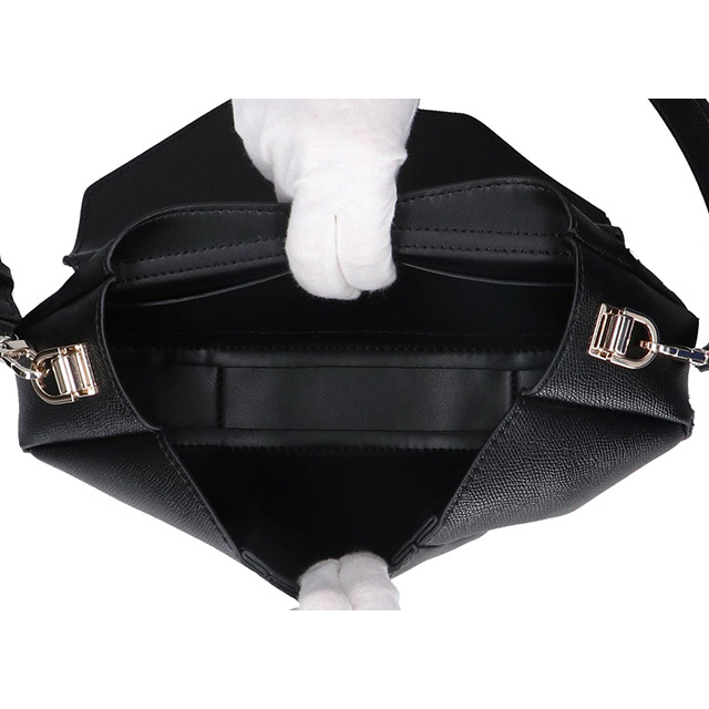 GUESS（ゲス） ボディバッグ レディース ブランド GUESS AMORETTE Flap