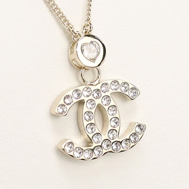 *洗練された贈り物に*【CHANEL】レディースネックレス CHANEL(シャネル) / ネックレス/--/SLV/トップ有/レディース