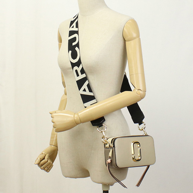 MARC JACOBS（マーク・ジェイコブス） 斜め掛け ショルダーバッグ