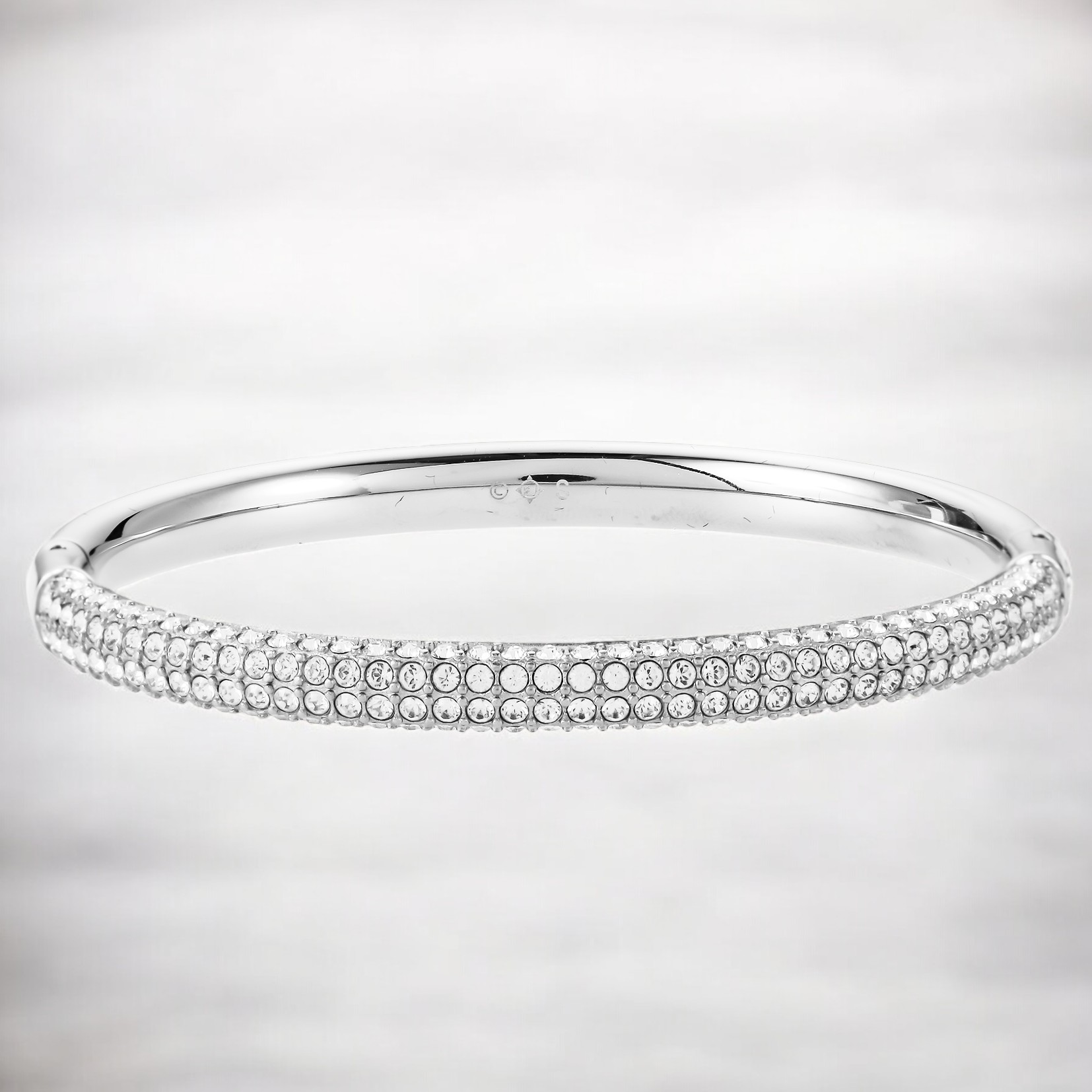 【SWAROVSKI】Dulcis バングル 純正箱付き アウトレット Dulcisコレクション | Swarovski