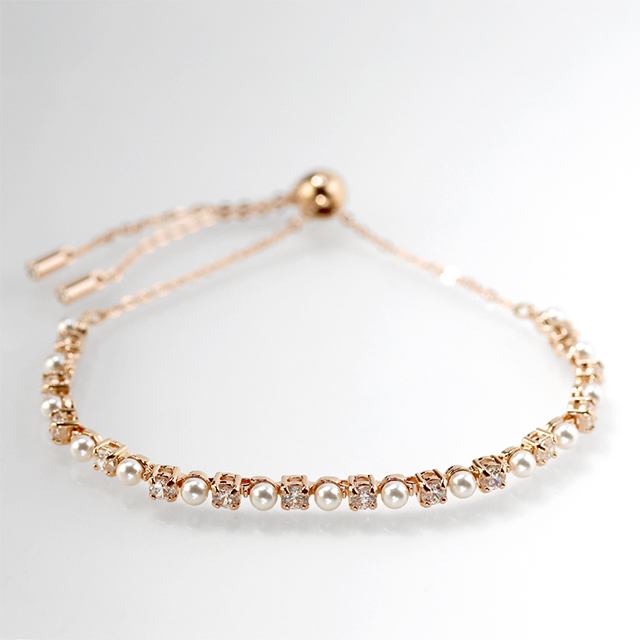 【新品未使用】Swarovski フラワーモチーフ ブレスレット ローズゴールド SWAROVSKI（スワロフスキー） ブレスレット レディース ブランド