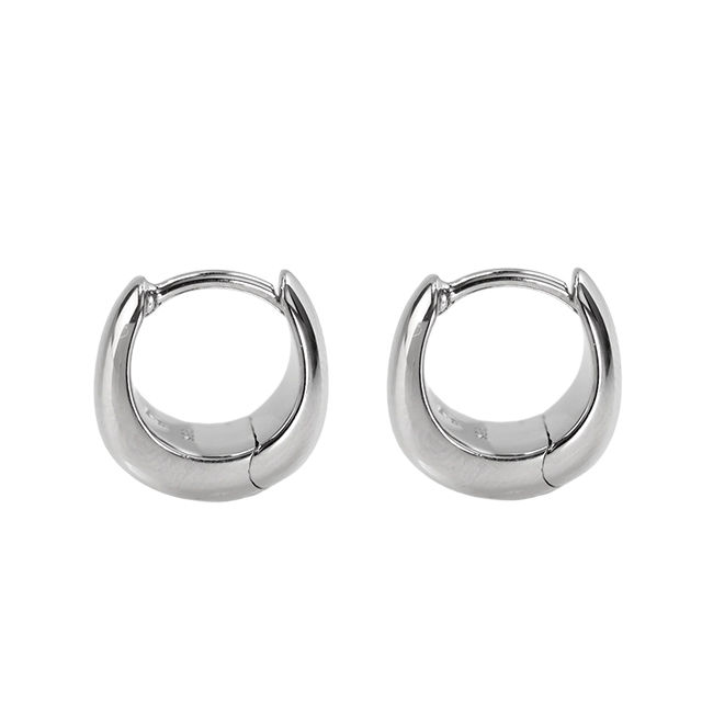 TOM WOOD ICE HUGGIES SMALL シルバー フープ片耳ピアス TOM WOOD（トムウッド） ピアス メンズ レディース アイス ハギー Ice