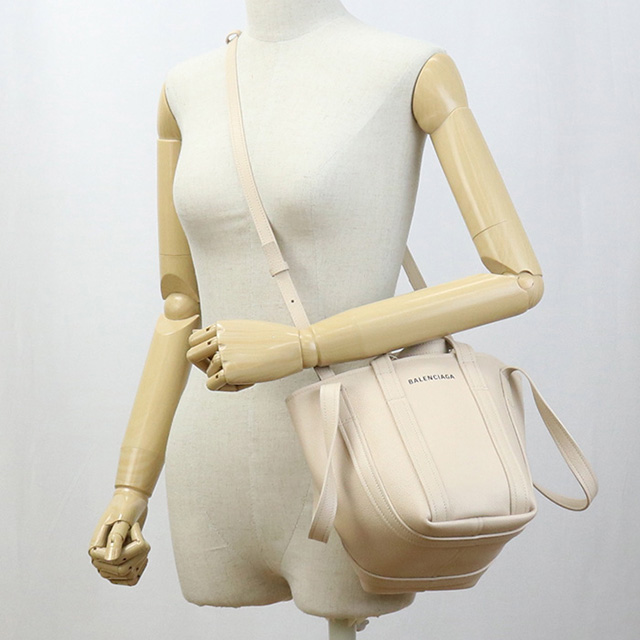 中古 バレンシアガ トートバッグ レディース ブランド BALENCIAGA エブリデイ 2.0 XS ノース-サウス ショルダートート 672793  : usdbg75216011 : 腕時計のななぷれ - 通販 - Yahoo!ショッピング