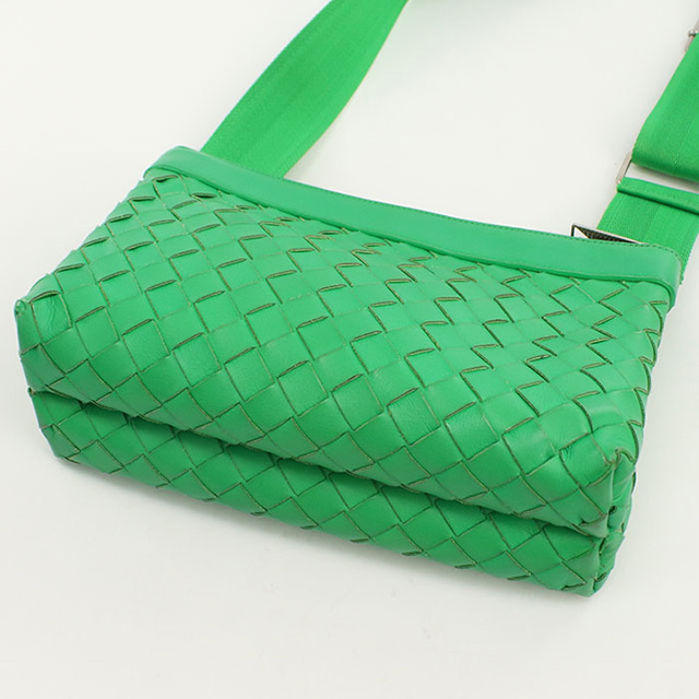 BOTTEGA VENETA（ボッテガ・ヴェネタ） 中古 斜め掛け ショルダー