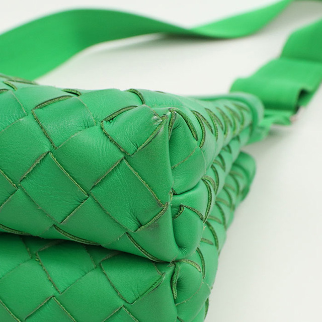 BOTTEGA VENETA（ボッテガ・ヴェネタ） 中古 斜め掛け ショルダー
