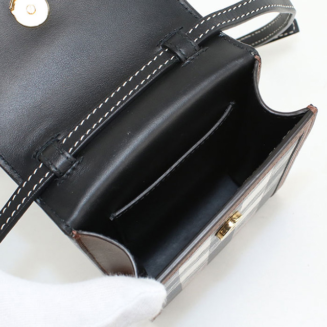 BURBERRY（バーバリー） 中古 斜め掛け ショルダーバッグ レディース